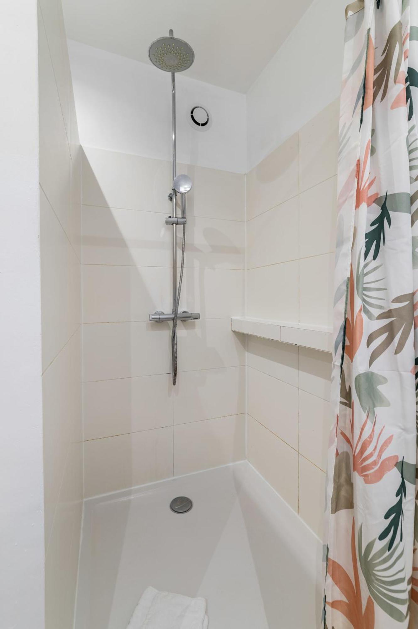 Appartement Familial Proche Des Commerces - 8P - Flat-Guest باريس المظهر الخارجي الصورة